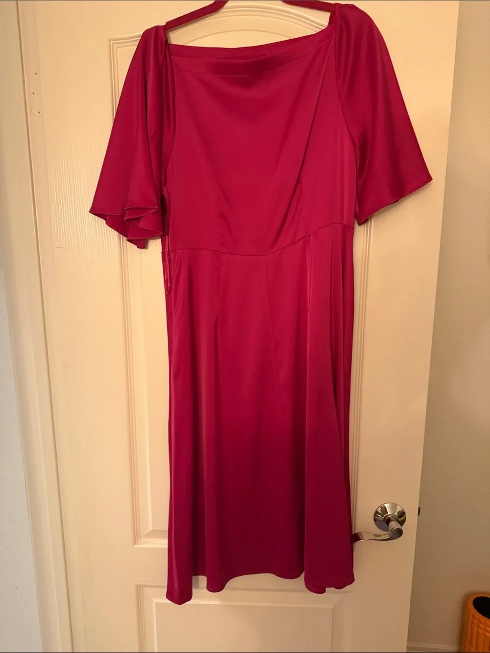 Banana Republic flattering fuchsia
